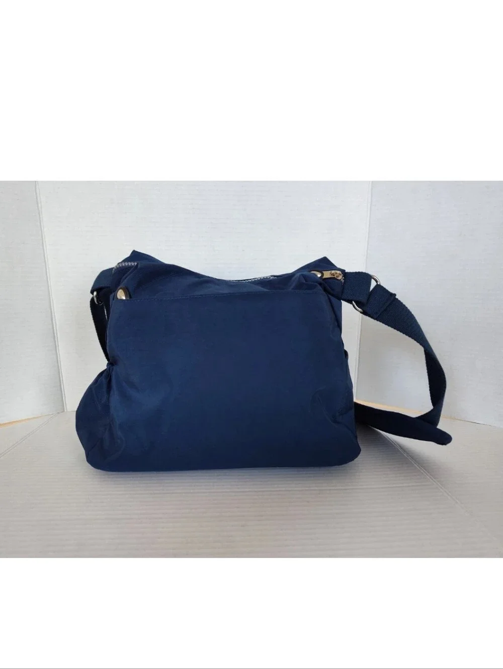 Huaeryouyue Lightweight Navy Blue Nylon Crossbody Shoulder Travel Bag